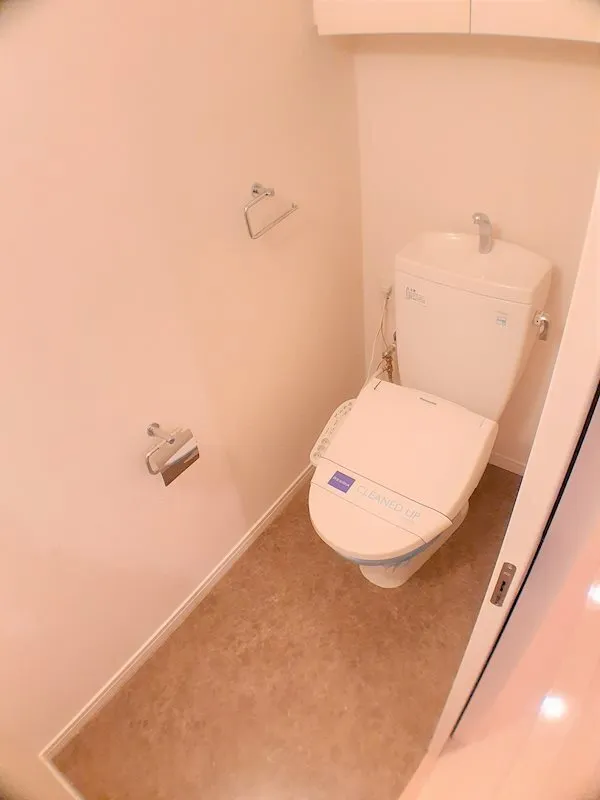 RESIDIA Tower Meguro Fudomae - Interior - ["Toilet seat", "Plumbing fixture", "Floor"]