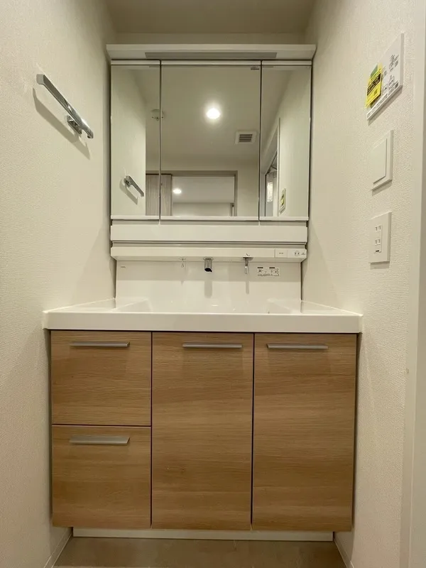 U Residence Higashiyukiya - Interior - ["Bathroom Sink", "Flooring", "Floor"]
