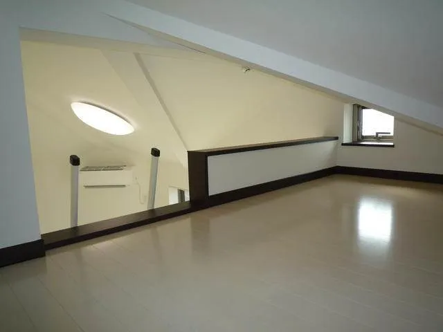 Pasha Kita-Senju - Interior - ["Flooring", "Wood", "Ceiling"]