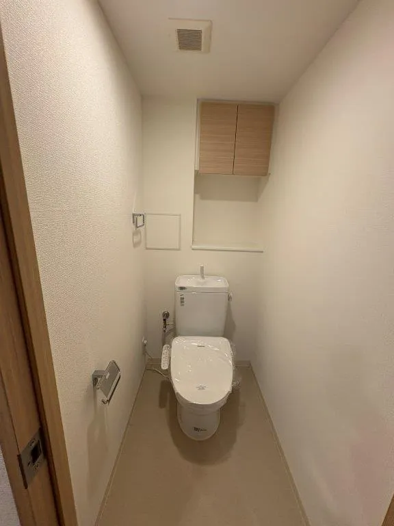 Residential Meguro - Interior - ["Flooring", "Floor", "Plumbing fixture"]