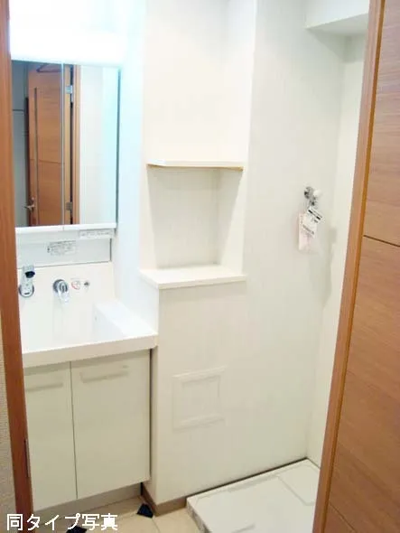 Preple Nihonbashi - Interior - ["Sink", "Bathroom cabinet", "Cabinetry"]