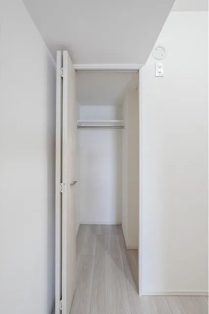 Comforia Live Kiba - Interior - ["Fixture", "Wood", "Floor"]
