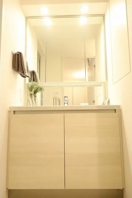 Asur Ryogoku - Interior - ["Cabinetry", "Countertop", "Wood"]