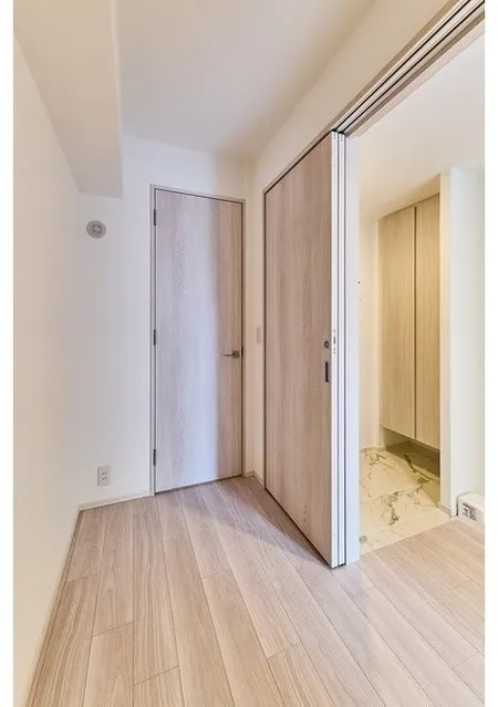 Comforia Liv Monzen-Nakacho East - Interior - ["Flooring", "Wood flooring", "Floor"]