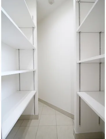 Prele Duc Ryōkoku IV - Interior - []