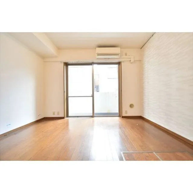 Plateau Jingumae - Interior - ["Property", "Fixture", "Wood"]