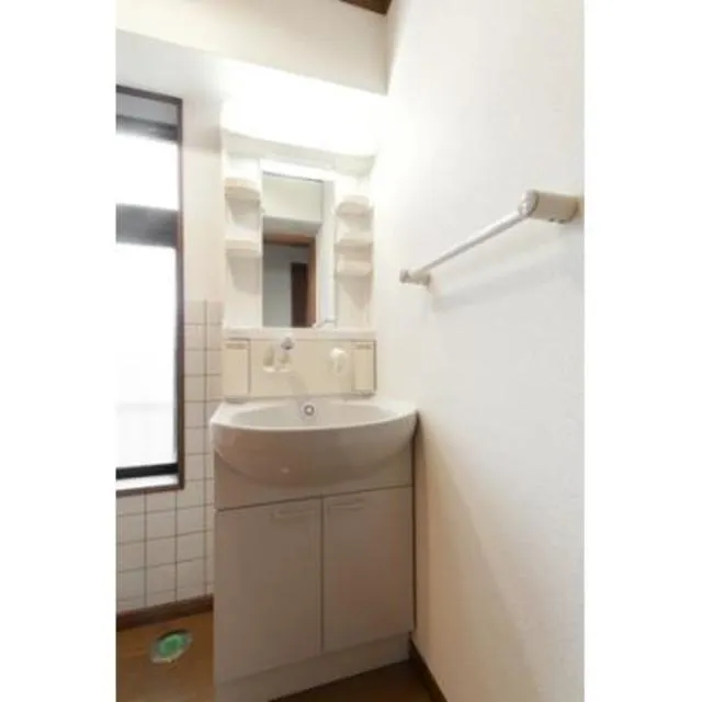 Plaza Kojima - Interior - ["Property", "Room", "Furniture"]