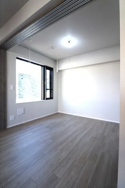 Comforia Liv Ryogoku East - Interior - ["Flooring", "Wood", "Ceiling"]