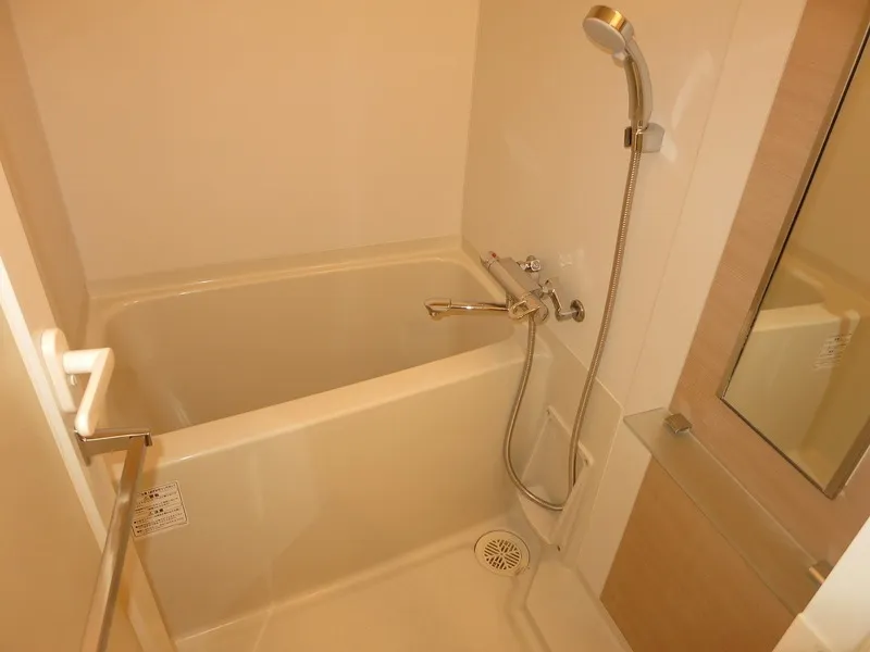 Arden Monzen Nakacho - Interior - ["Plumbing fixture", "Bathroom", "Bathtub"]