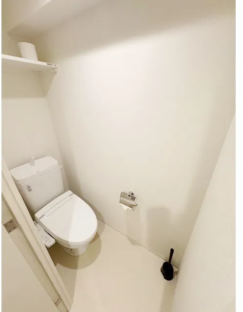 Toggle Otsuka Lerion - Interior - ["Flooring", "Floor", "Plumbing fixture"]