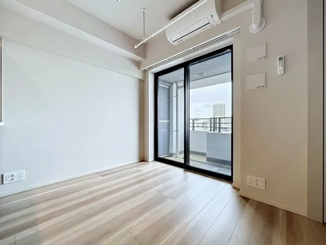 Lugente Itabashi - Interior - ["Flooring", "Floor", "Ceiling"]