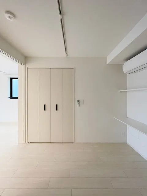 ASTILE Harajuku - Interior - ["Rectangle", "Fixture", "Hall"]