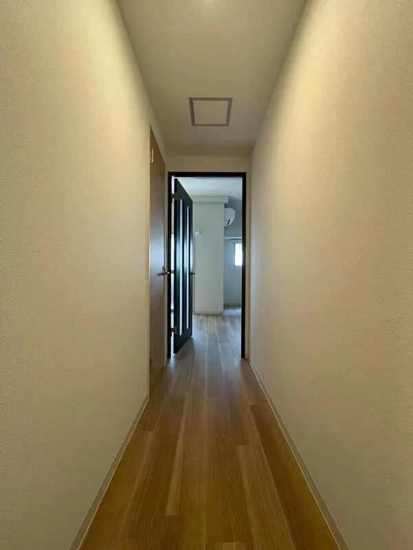 Esmore Morishita - Interior - ["Flooring", "Floor", "Wood"]