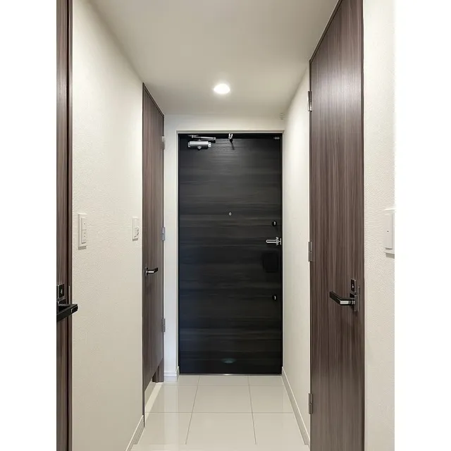 Comforia Kitazawa - Interior - ["Handle", "Building", "Door"]