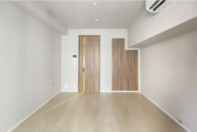 LIBR GRANT Nishi Shinjuku WEST - Interior - ["Flooring", "Floor", "Wood"]