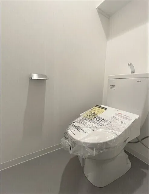 Alivio HORIUCHI - Interior - ["Plumbing fixture", "Bathroom", "Toilet"]