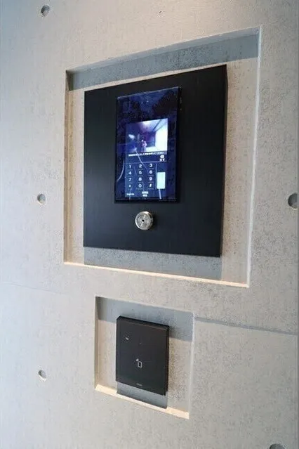 Predia Court Yoyogi Uehara - Other - ["Gadget", "Computer monitor accessory", "Display device"]