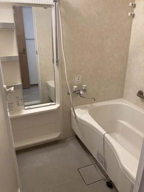 Jera Ebisu Residence - Interior - ["Plumbing fixture", "Flooring", "Bathroom"]