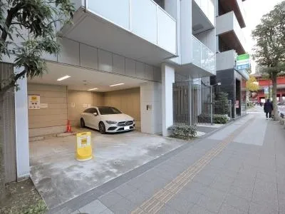 Premier Stage Shibakoen - Other - ["Car", "Wheel", "Tire"]