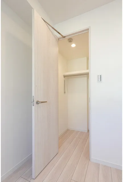 Comforia Liv Bunkyo Gokokuji - Interior - ["Flooring", "Wood", "Floor"]
