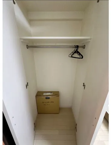 Sky Court Shinagawa Osaki - Interior - ["Flooring", "Floor", "Tile Flooring"]