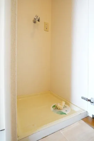 Iogi Homes - Interior - ["Flooring", "Floor", "Hardwood"]