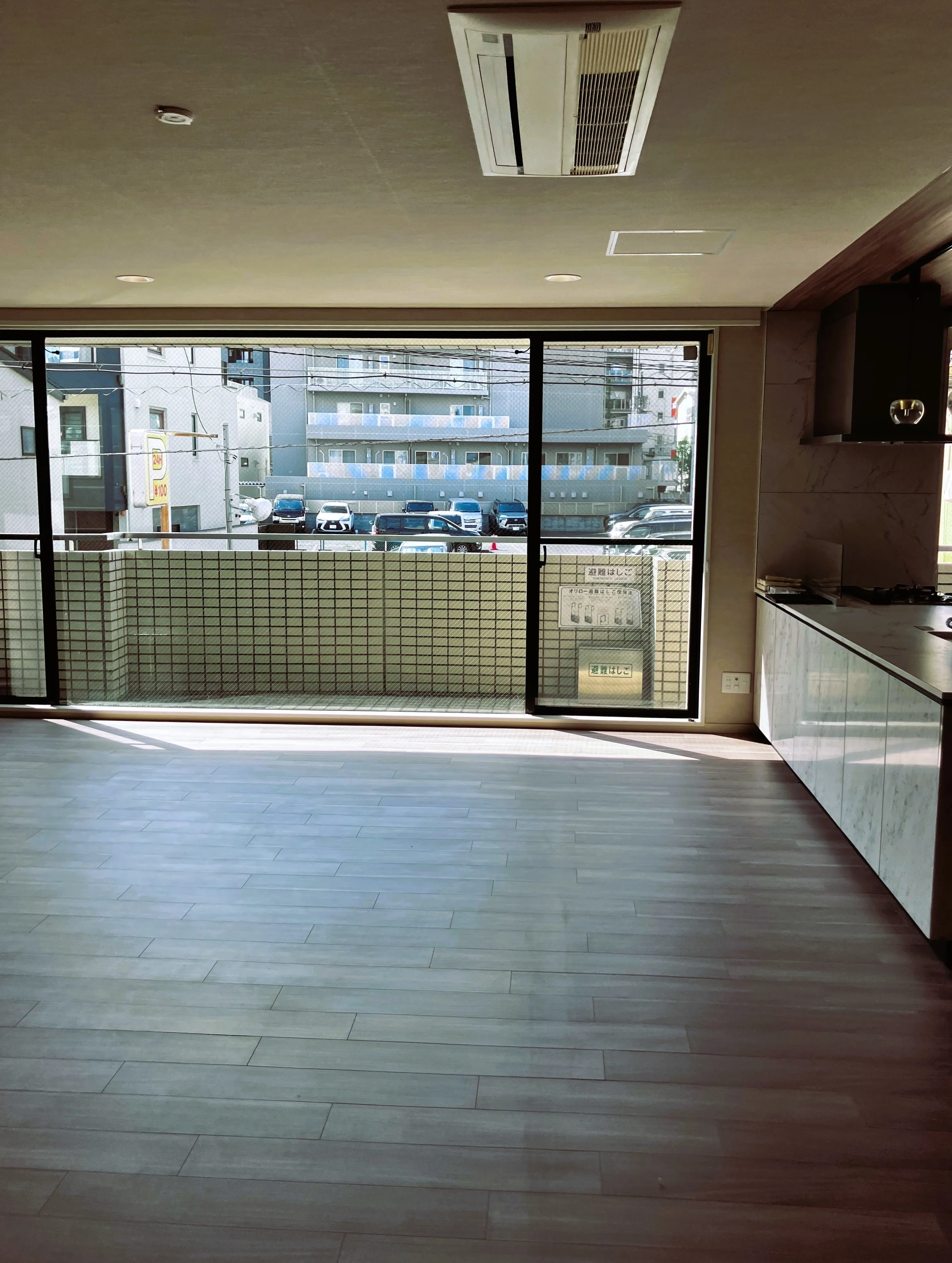 Moteki Building - Interior - ["Flooring", "Floor", "Interior design"]