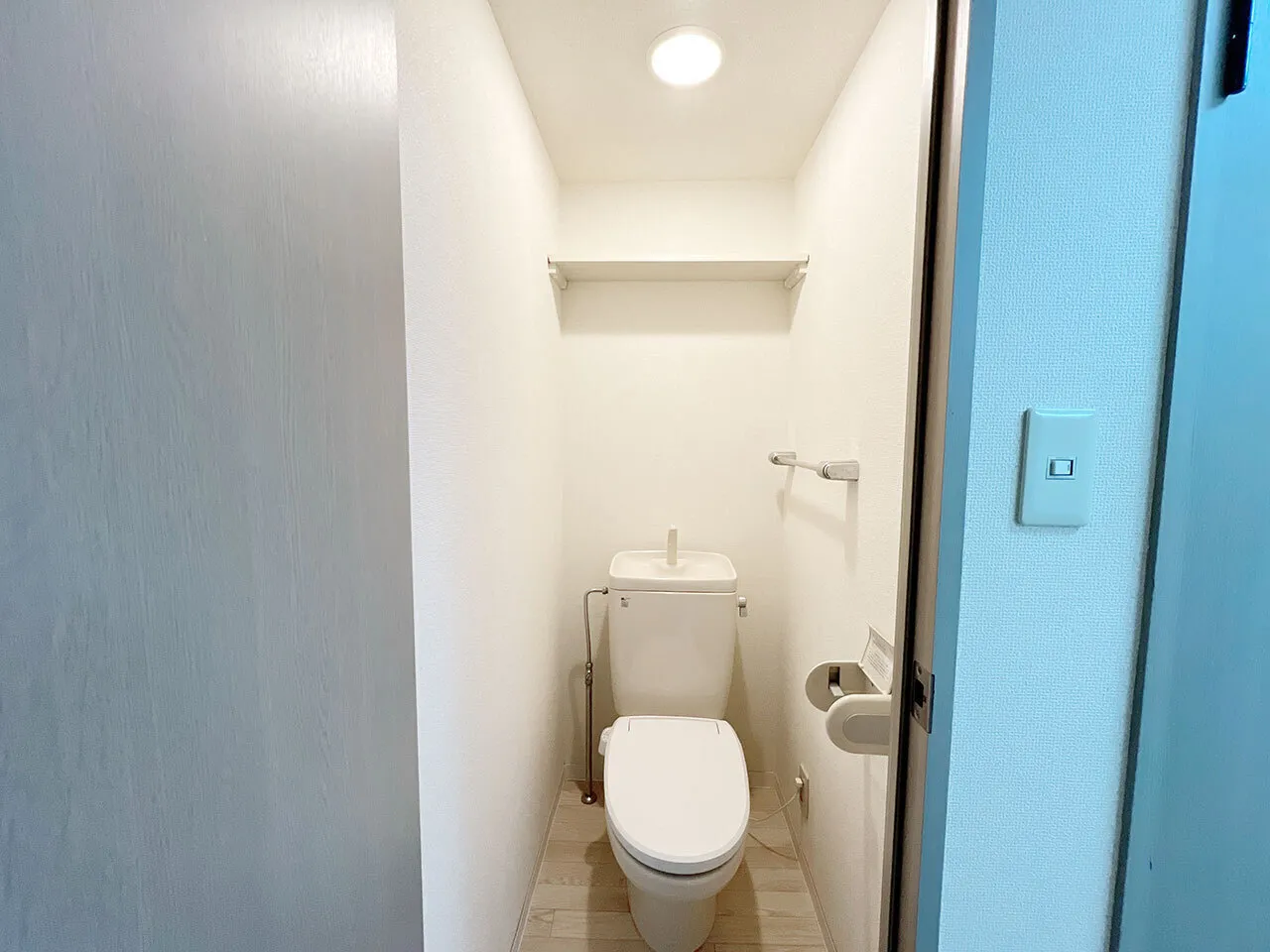 Mynavi Stay Kachidoki - Interior - ["Toilet seat", "Toilet", "Wall"]