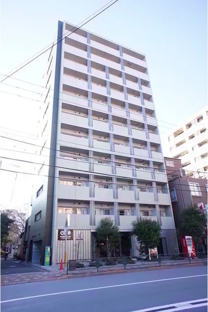 CASSIA - Exterior - ["Building", "Sky", "Street light"]