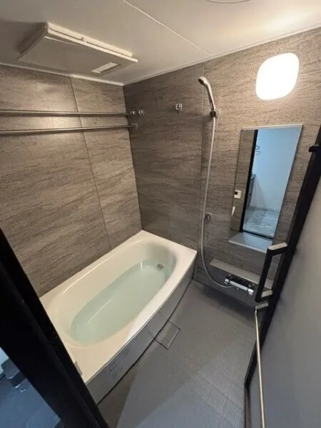 EXAM AKASAKA - Interior - ["Flooring", "Floor", "Plumbing fixture"]