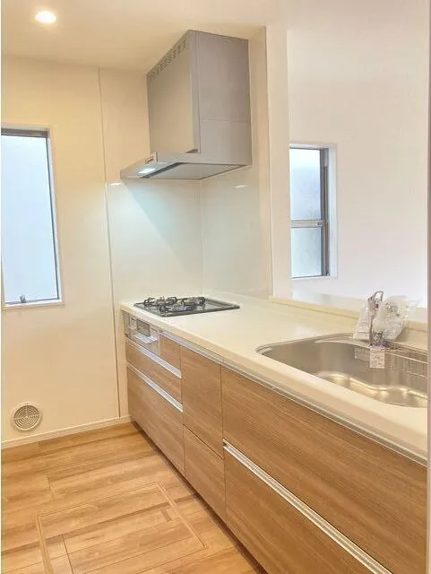 Kolet Takane Housing #02 - Interior - ["Kitchen", "Flooring", "Countertop"]