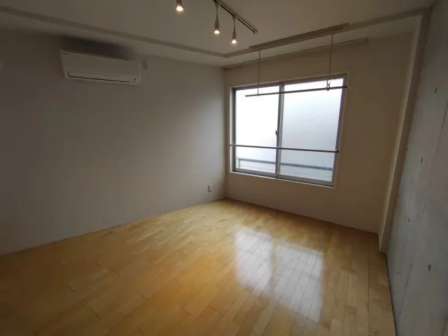 Blanche Shin-Nakano - Interior - ["Property", "Window", "Building"]