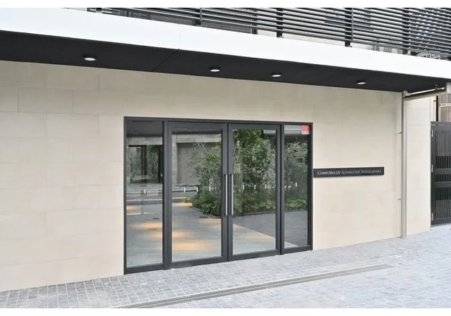 Comfortia Liv Komagome Nishigahara - Exterior - ["Flooring", "Floor", "Door"]