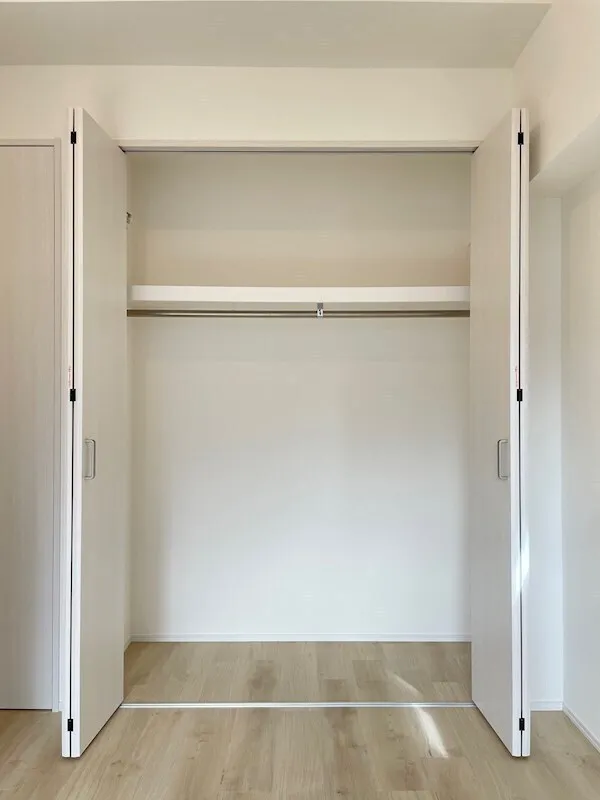 Residia Ryogoku - Interior - ["Wood", "Flooring", "Floor"]