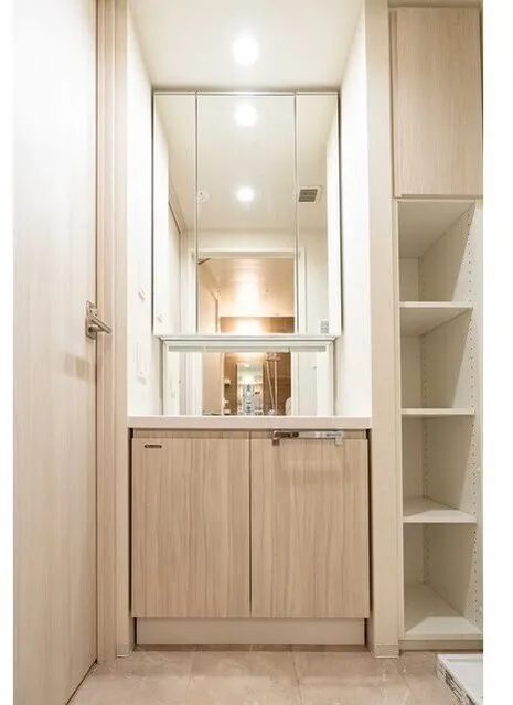 LUMIEC HONCHO WEST - Interior - ["Wood", "Interior design", "Flooring"]