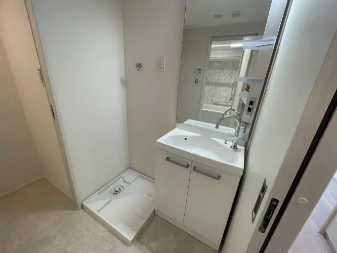 Chambord Bunkyo Room 310