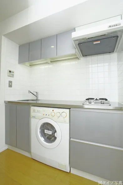 Comforia Nishi Shinjuku - Interior - ["Washing machine", "Major appliance", "Kitchen Appliance"]
