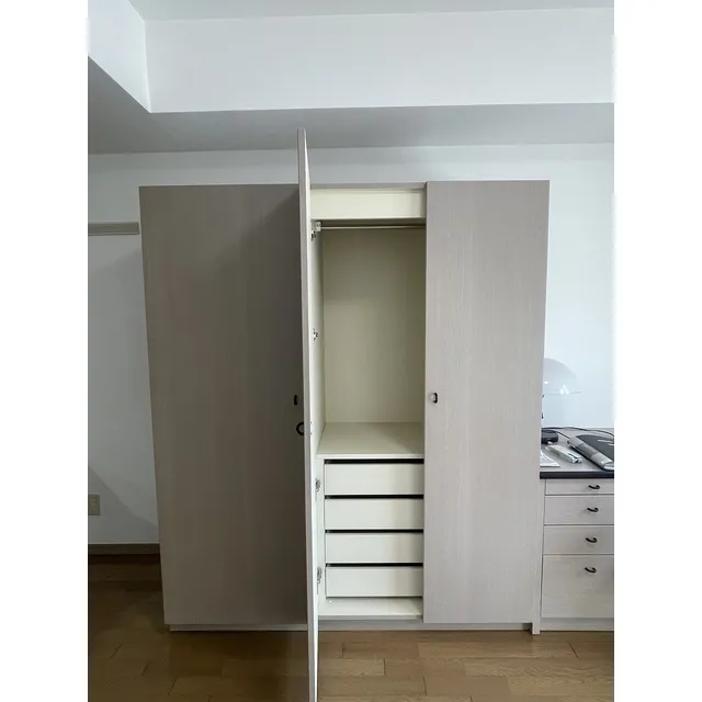 Premeal Takanawa - Interior - ["Cabinetry", "Furniture", "Fixture"]