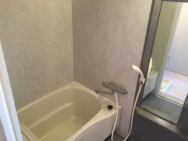 Chisan Mansion Yutenji - Interior - ["Plumbing fixture", "Bathroom", "Bathtub"]