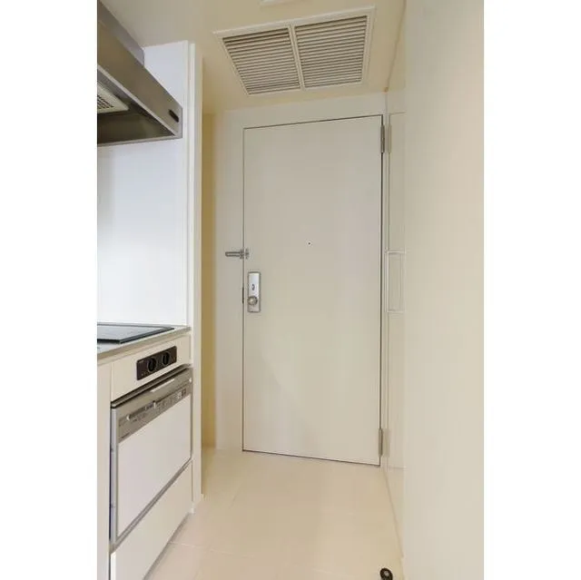 Frontier Residence The Tower Shinagawa - Interior - ["Cabinetry", "Fixture", "Handle"]