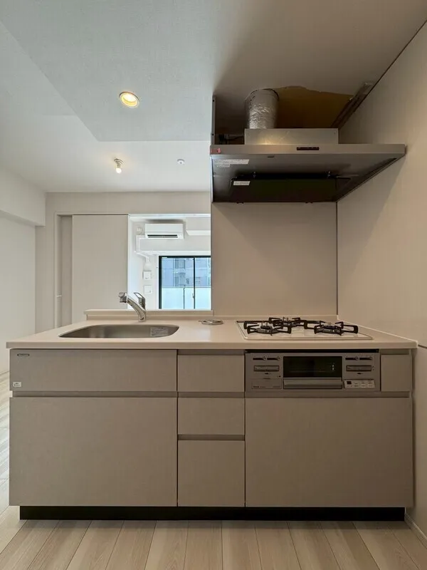 Lumiec Kinshicho - Interior - ["Kitchen", "Countertop", "Major appliance"]
