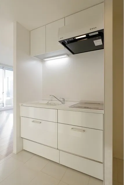 Frontier Residence The Tower Shinagawa - Interior - ["Building", "Cabinetry", "Countertop"]
