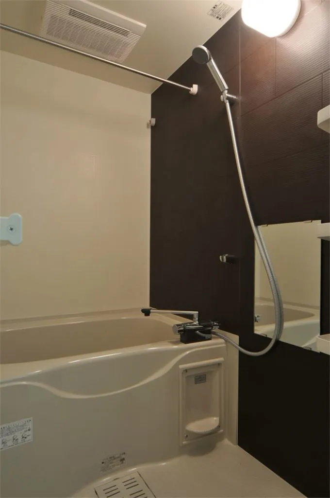 RESIDIA Nihonbashi Bakurocho II - Interior - ["Plumbing fixture", "Flooring", "Bathroom"]
