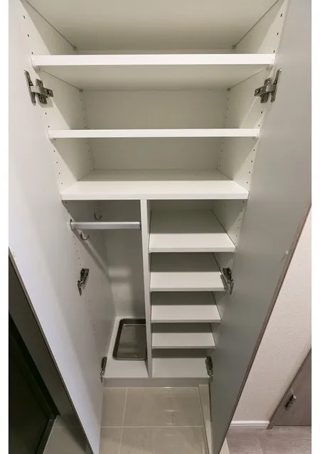 CASSIA Ueno Iriya - Interior - ["Grey", "Household hardware", "Cupboard"]