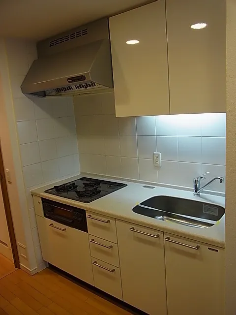 Esty Maison Toyosu Residence - Interior - ["Kitchen Appliance", "Kitchen", "Major appliance"]