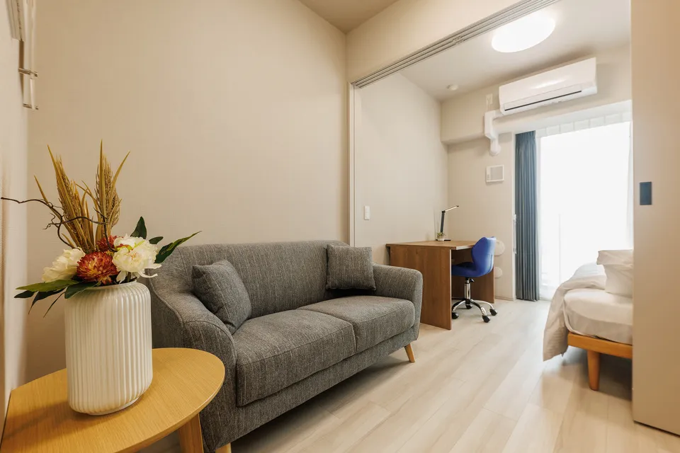 Hmlet Suitengumae - Interior - ["Furniture", "Interior design", "Flooring"]