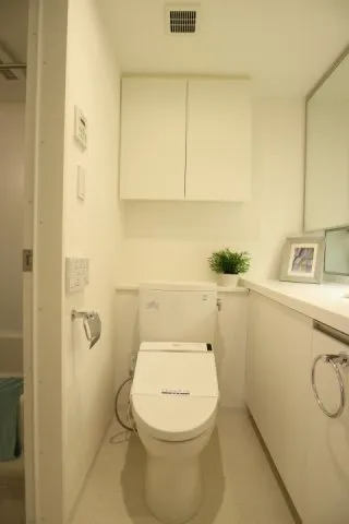 Prime Urban Ichigaya Nakanocho - Interior - ["Toilet seat", "Toilet", "Bathroom"]