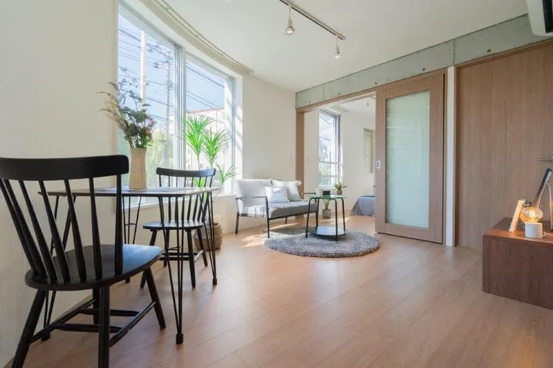 EXAM Yoga - Interior - ["Furniture", "Flooring", "Interior design"]