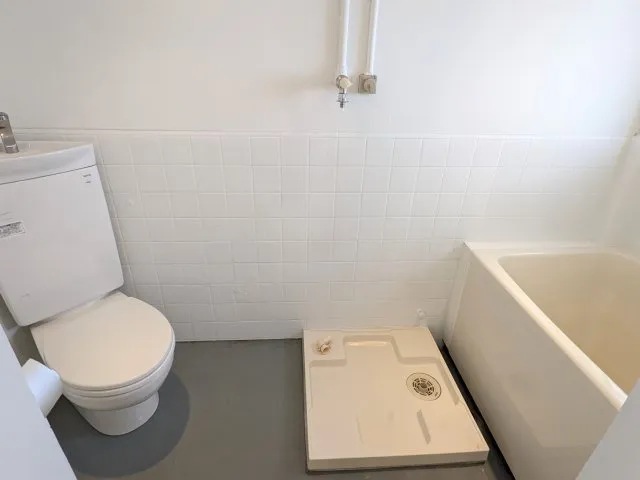 Tete Zoshigaya - Interior - ["Plumbing fixture", "Flooring", "Bathroom"]