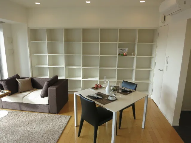 Residence Shirokane Park Front - Interior - ["Table", "Furniture", "Couch"]